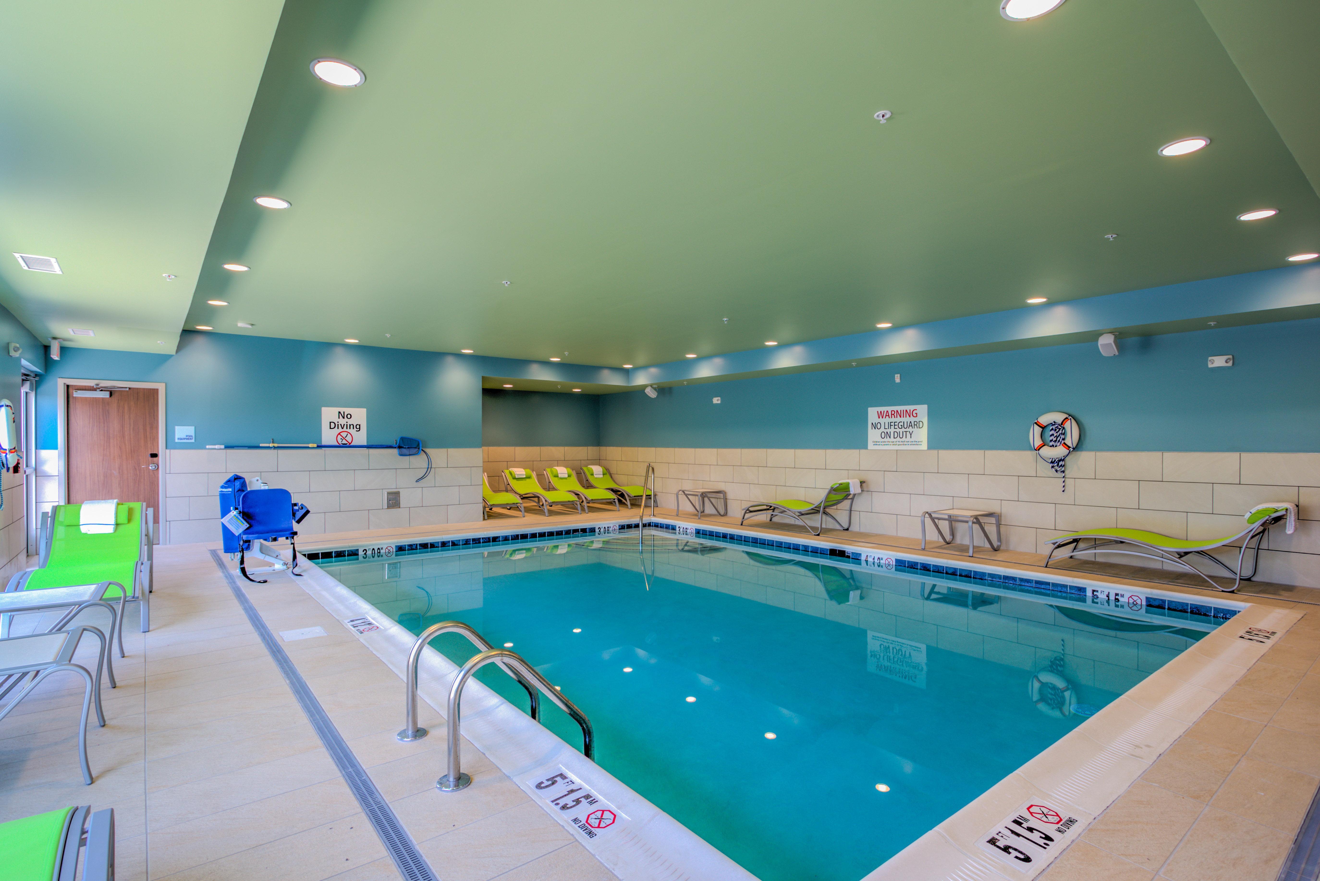 Holiday Inn Express & Suites Reedsville - State Coll Area, An Ihg Hotel Exteriér fotografie